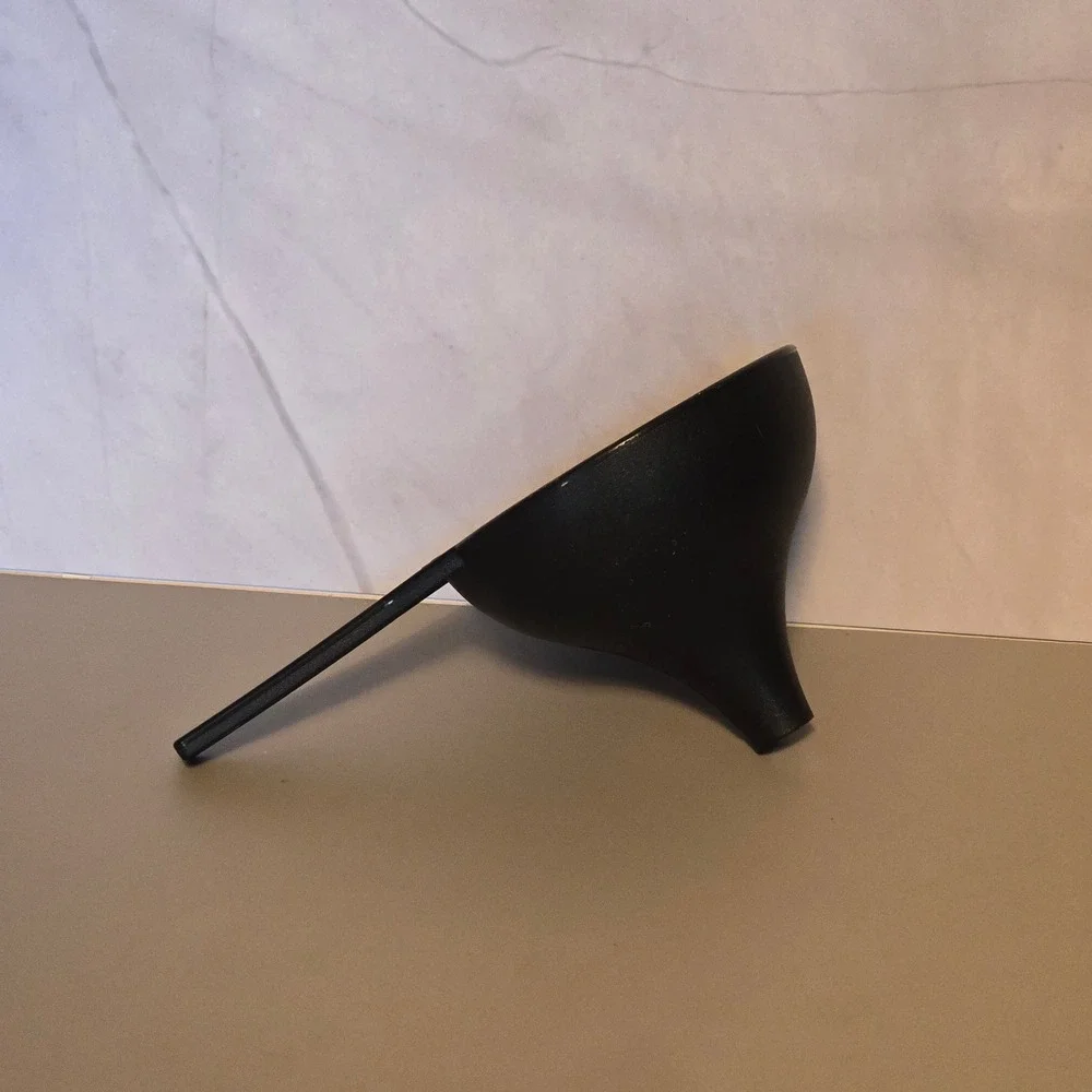 Tupperware Black Plastic Kitchen Funnel with Handle 717-10 Vintage Style